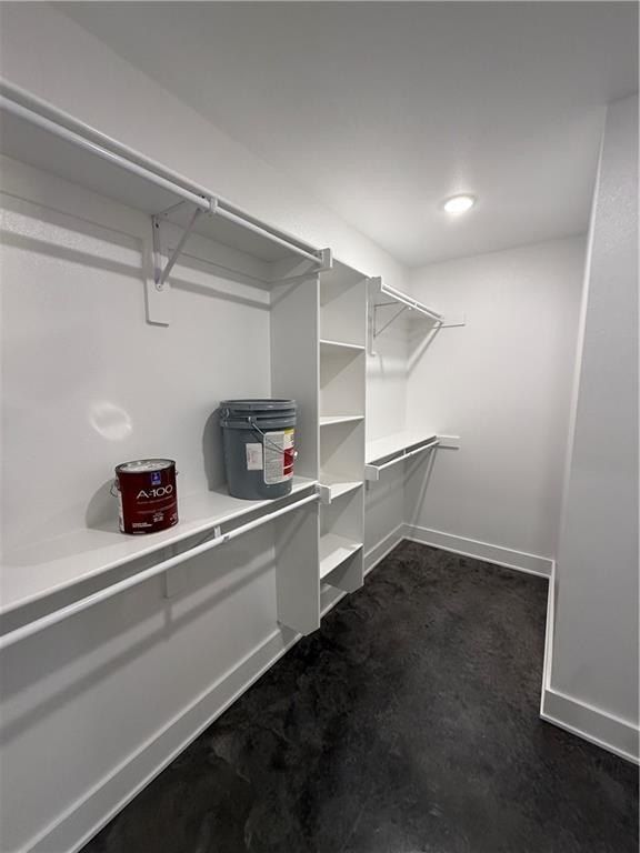 39  N Banner  Ave. Farmington, AR 72730