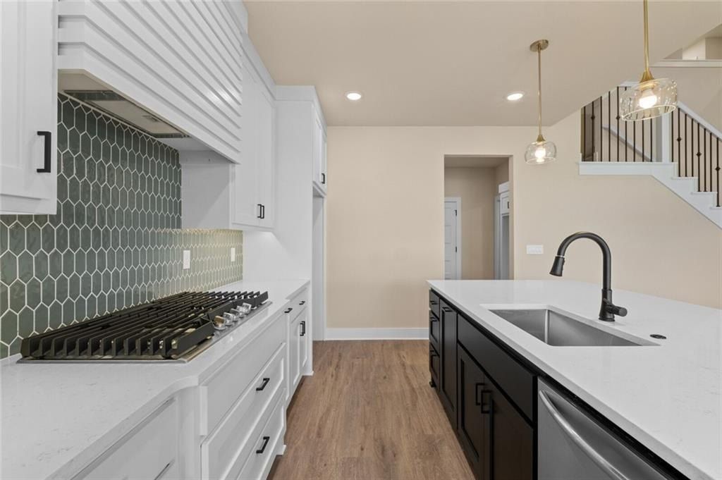 1851 Utopia  St. Centerton, AR 72719