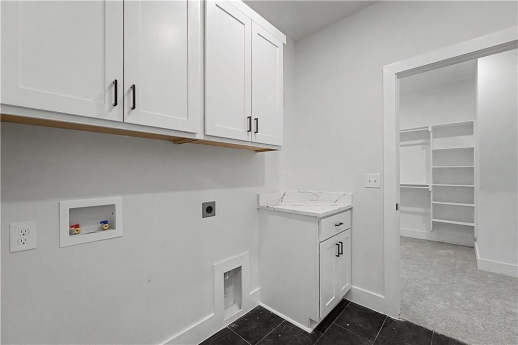 1420 Dresden  Dr. Centerton, AR 72719