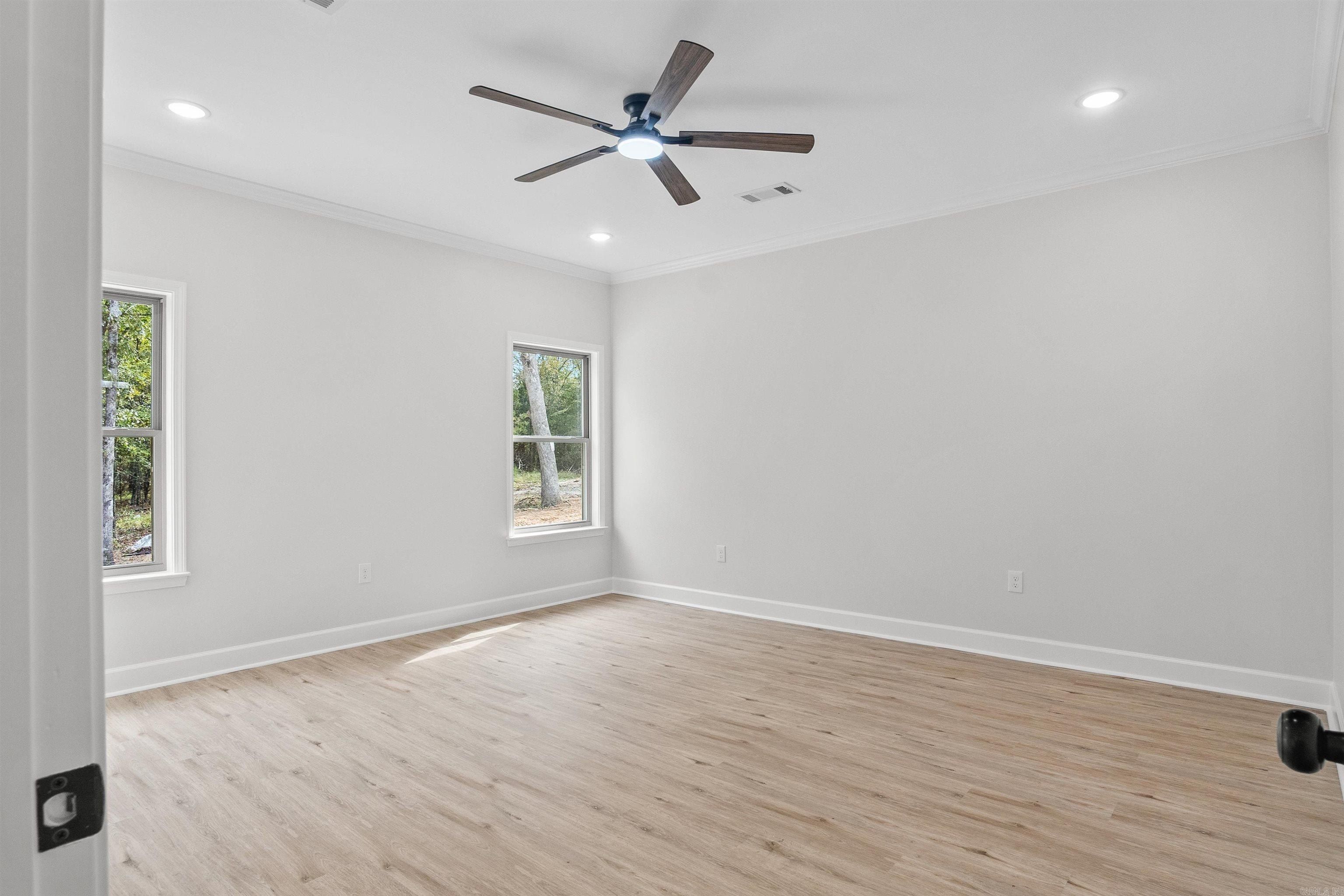 514 Madeleine. Austin, AR 72007