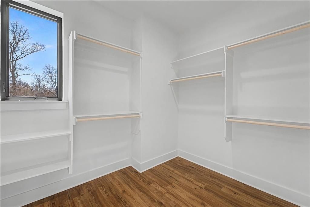 13212 Wallys. Gentry, AR 72734