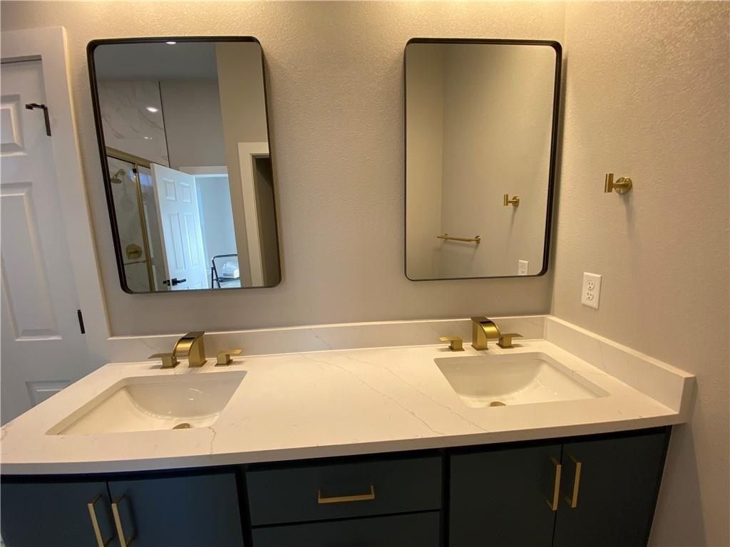 1602  S 23Rd  Pl. Rogers, AR 72758