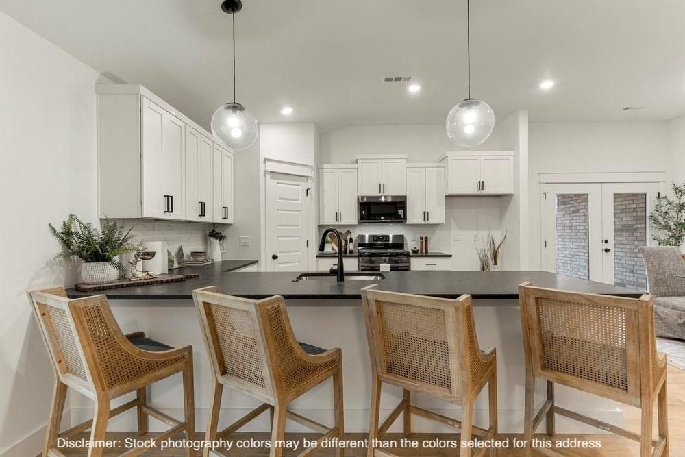 2771 Roe Deer  St. Springdale, AR 72762