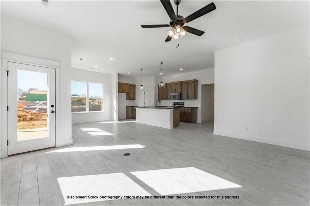 2811 Roe Deer Street. Springdale, AR 72762