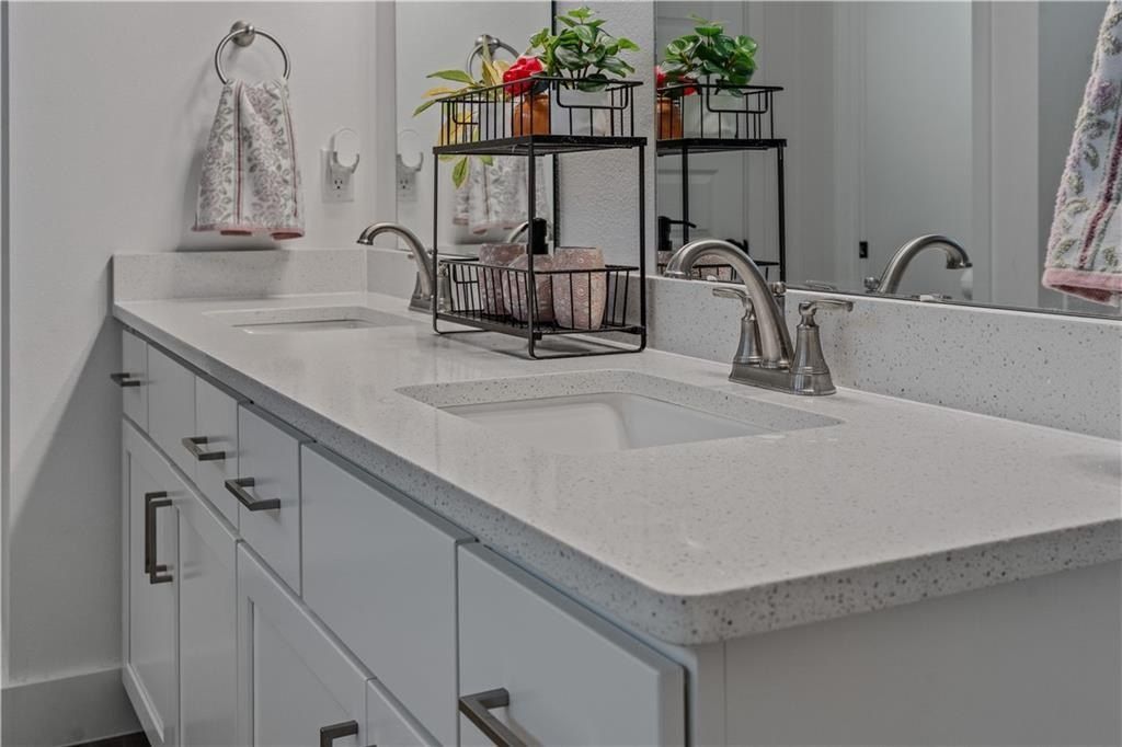 15206 Bethel Heights  Rd. Gentry, AR 72734