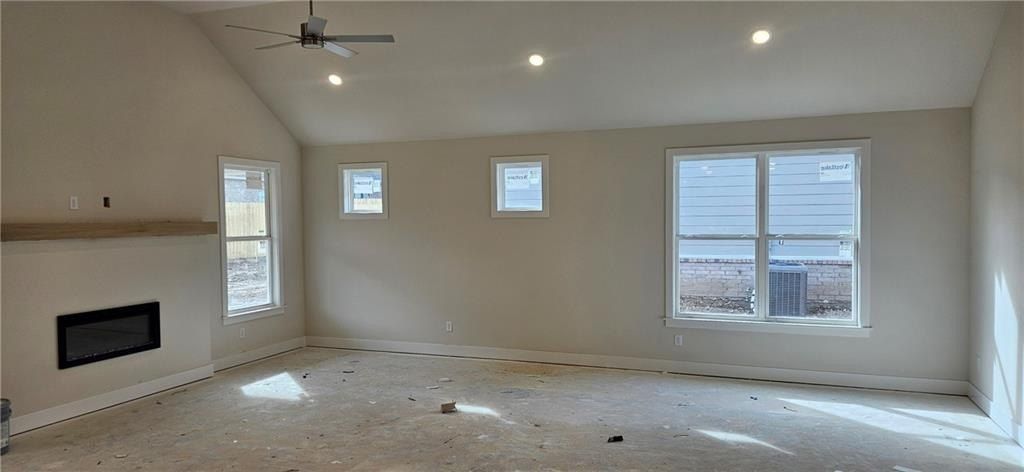 488  S Calico. Fayetteville, AR 72704