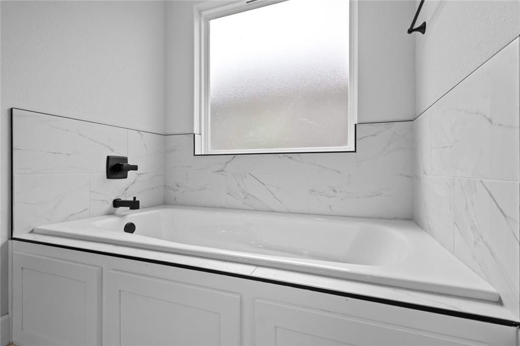 6401  Nw Harley  St. Bentonville, AR 72713