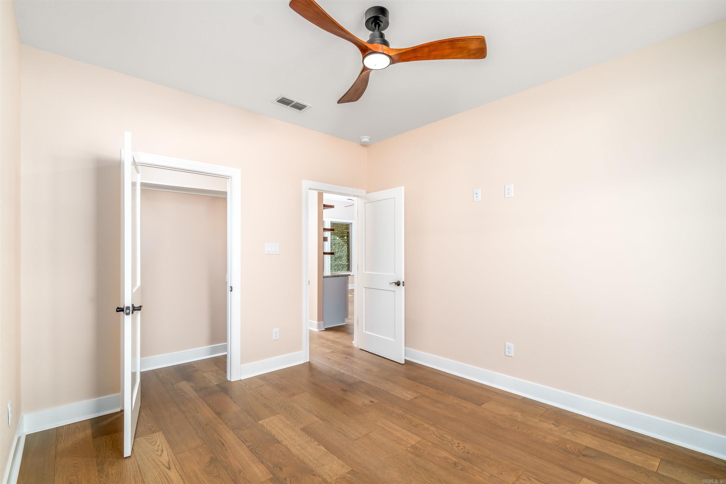 34 Victoria Lane. Hot Springs Village, AR 71909