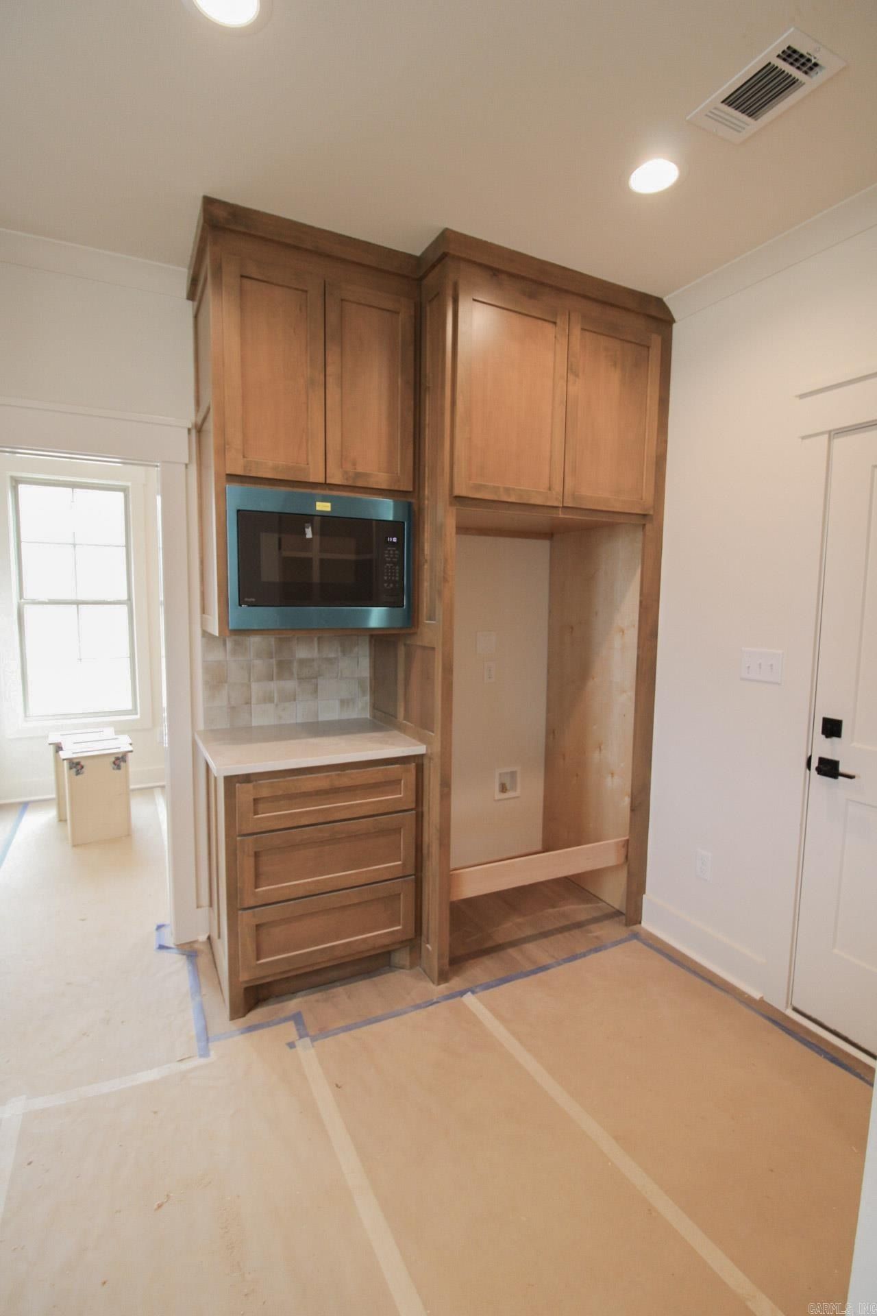 2420 Overcup Drive. Conway, AR 72034