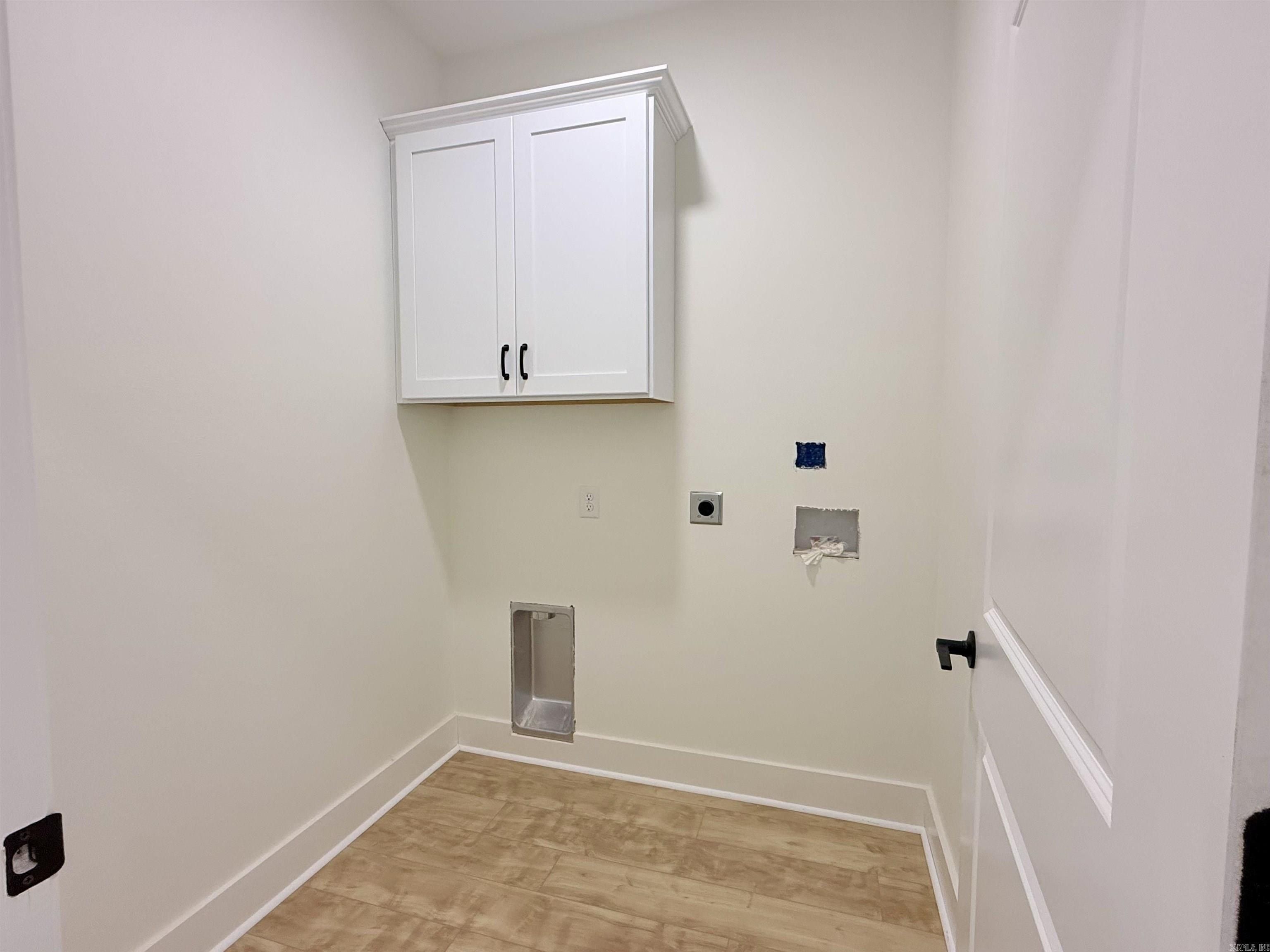 1015 Clinton Court. Alexander, AR 72002