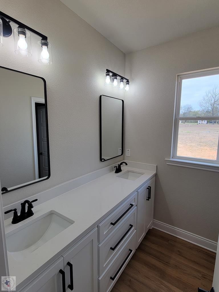 1804 Oak Hollow. Texarkana, AR 71854