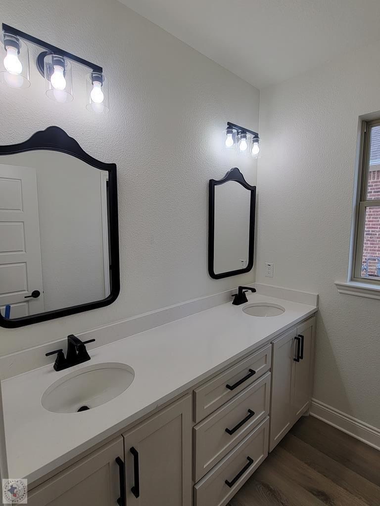 1808 Oak Hollow. Texarkana, AR 71854