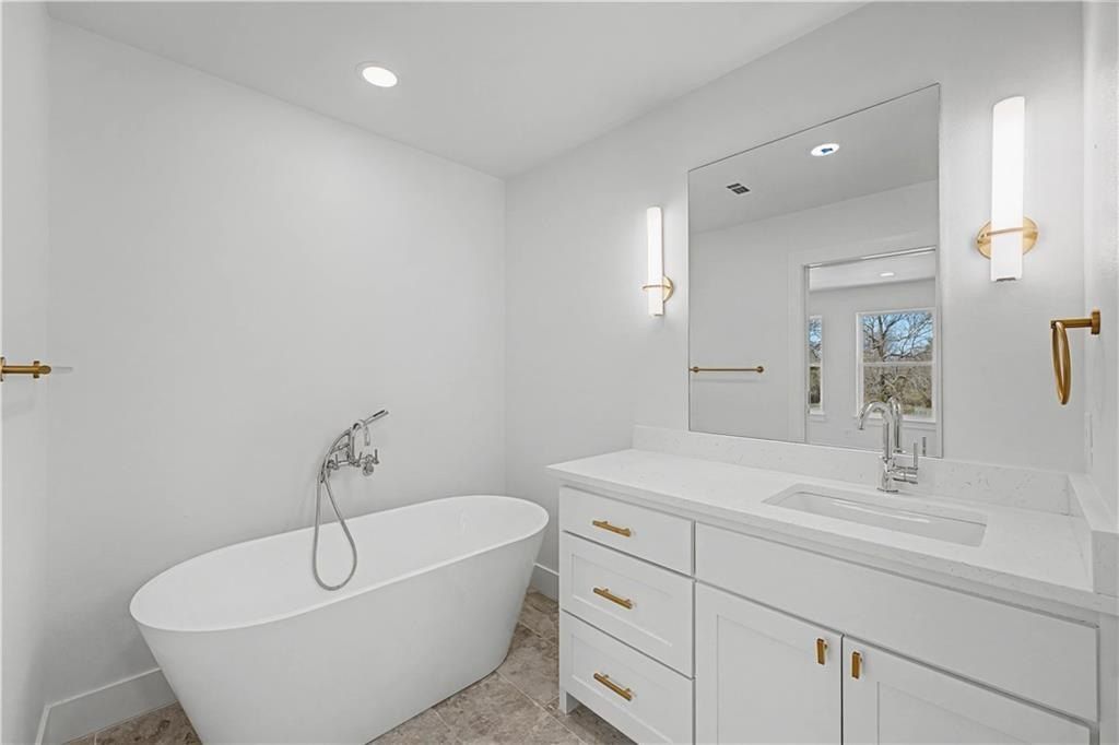 817 S Jagger Lane. Fayetteville, AR 72701