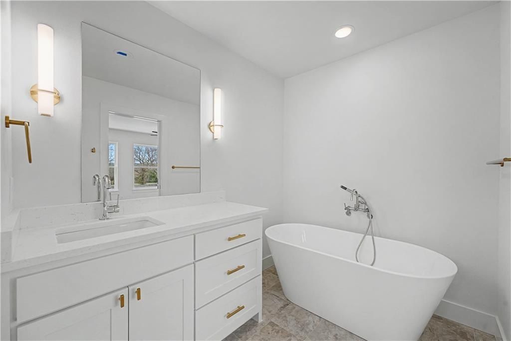 829 S Jagger Lane. Fayetteville, AR 72701