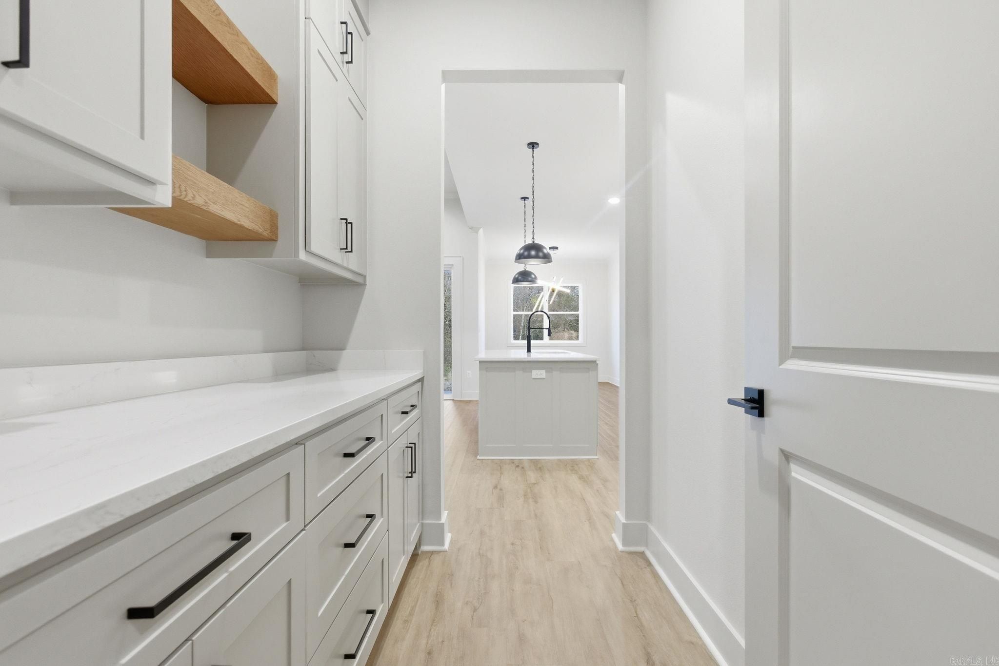 304 Edgewood Circle. Little Rock, AR 72223