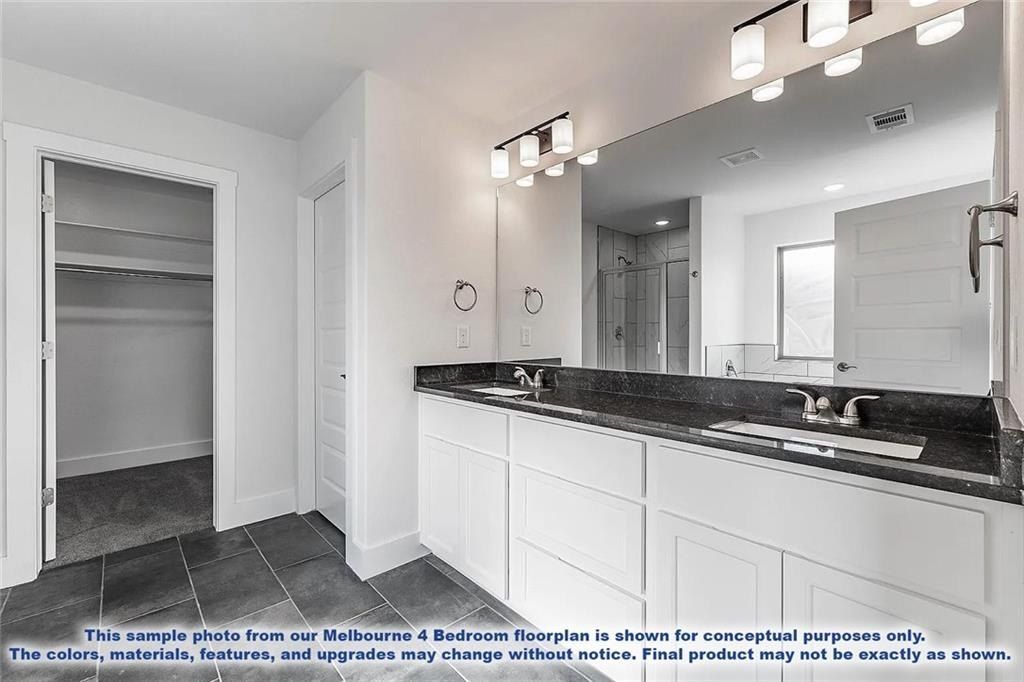 1045 Glenora  Ave. Lowell, AR 72745