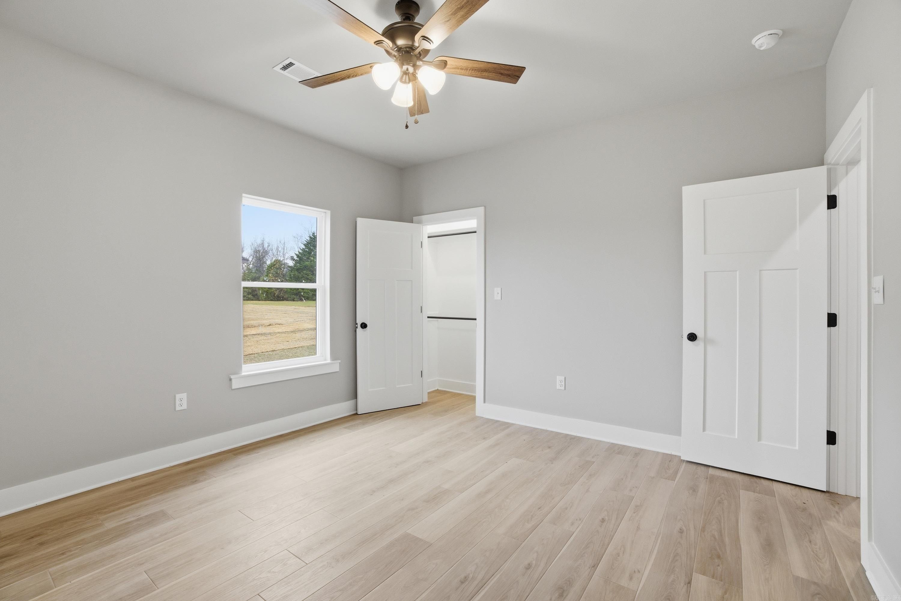 75 Emerald Lane. Greers Ferry, AR 72067