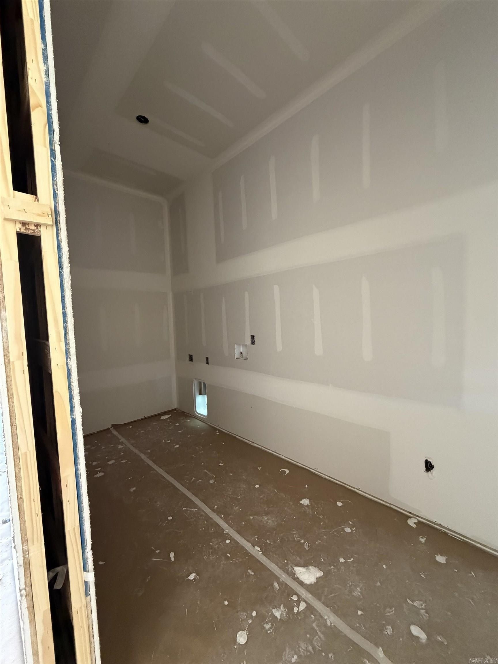 69 Mountain Brook Road. Little Rock, AR 72223