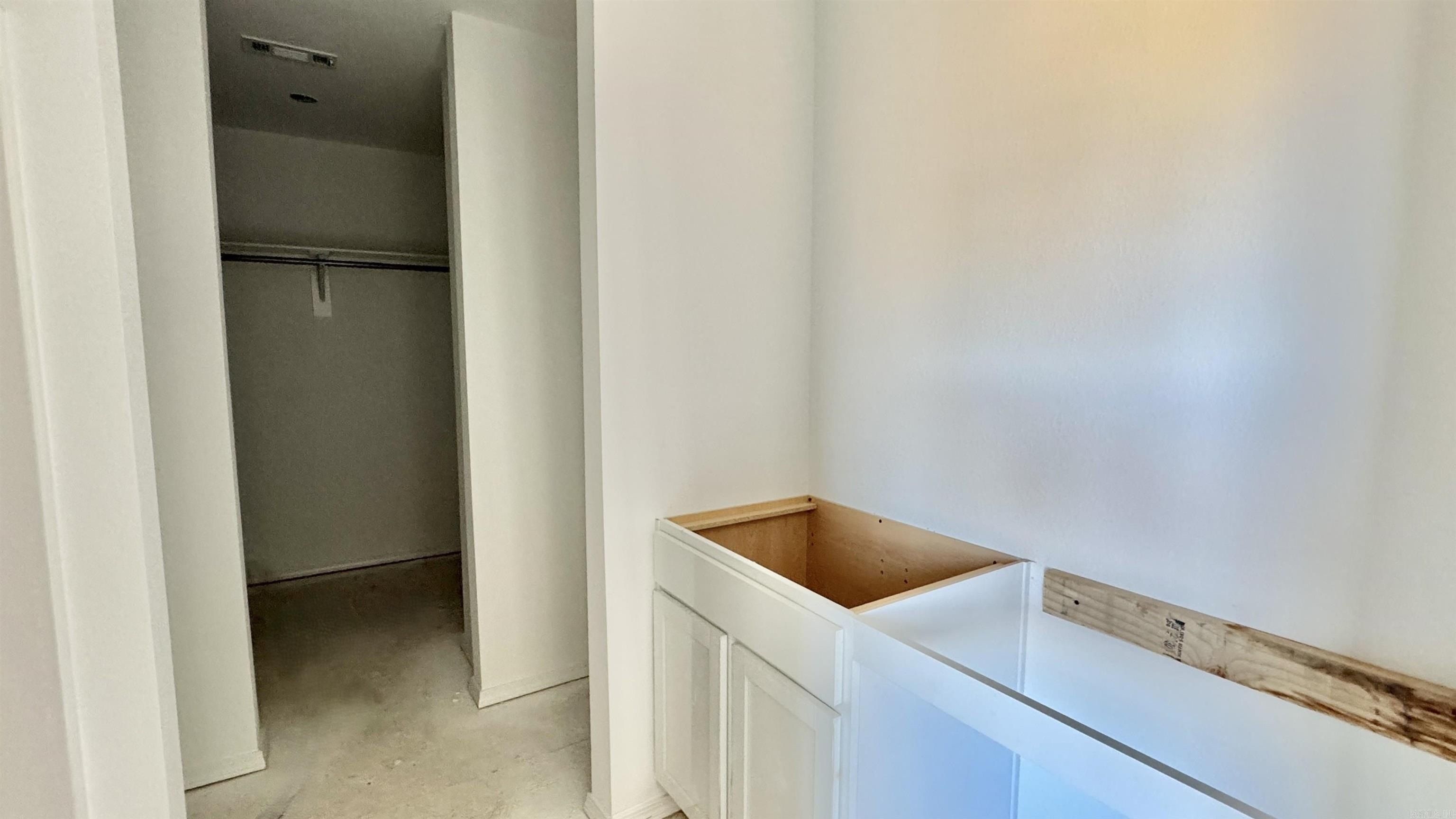 104 Sofia Drive. Maumelle, AR 72113