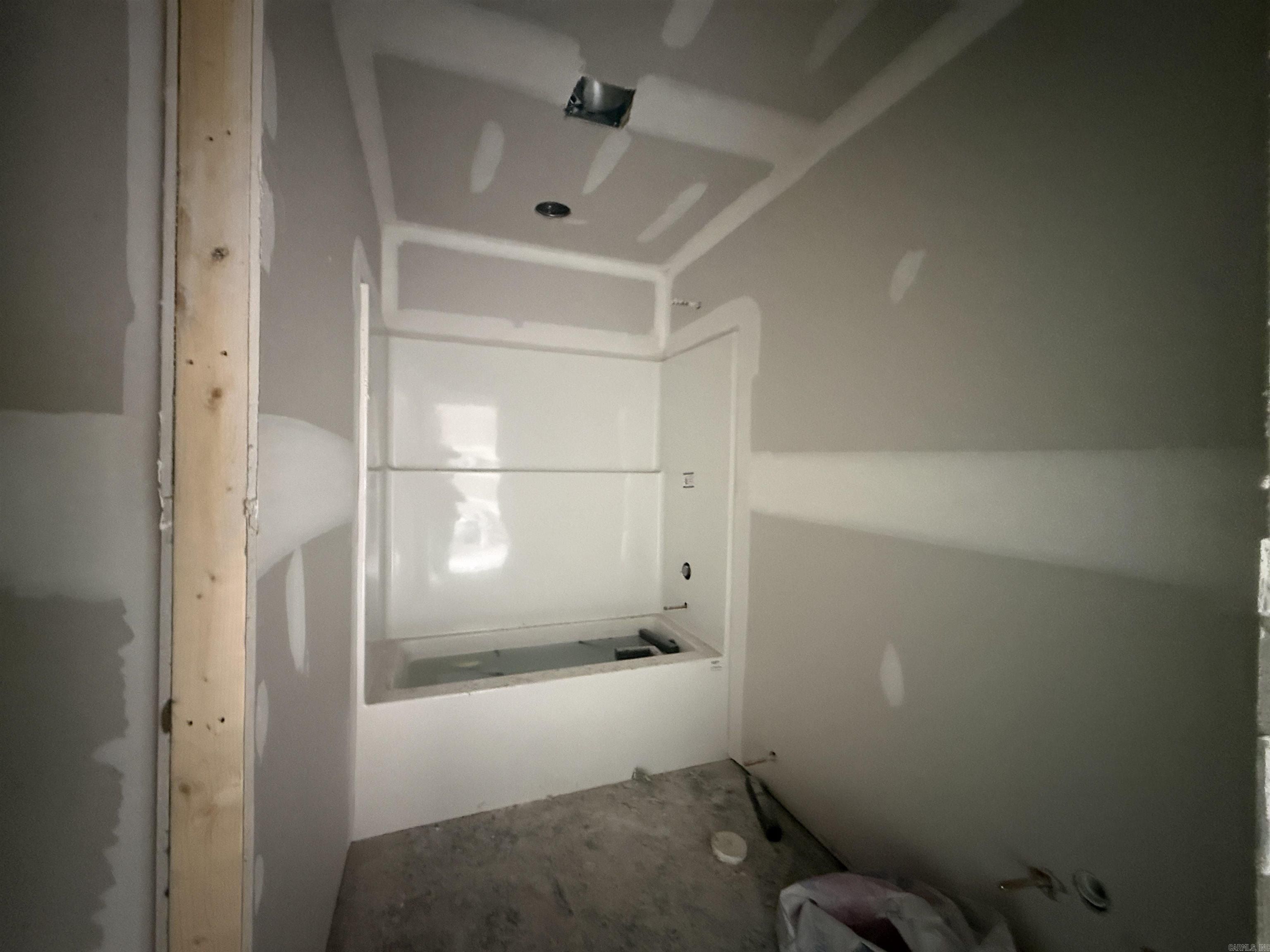 4213 Cedar Heights. Paragould, AR 72450