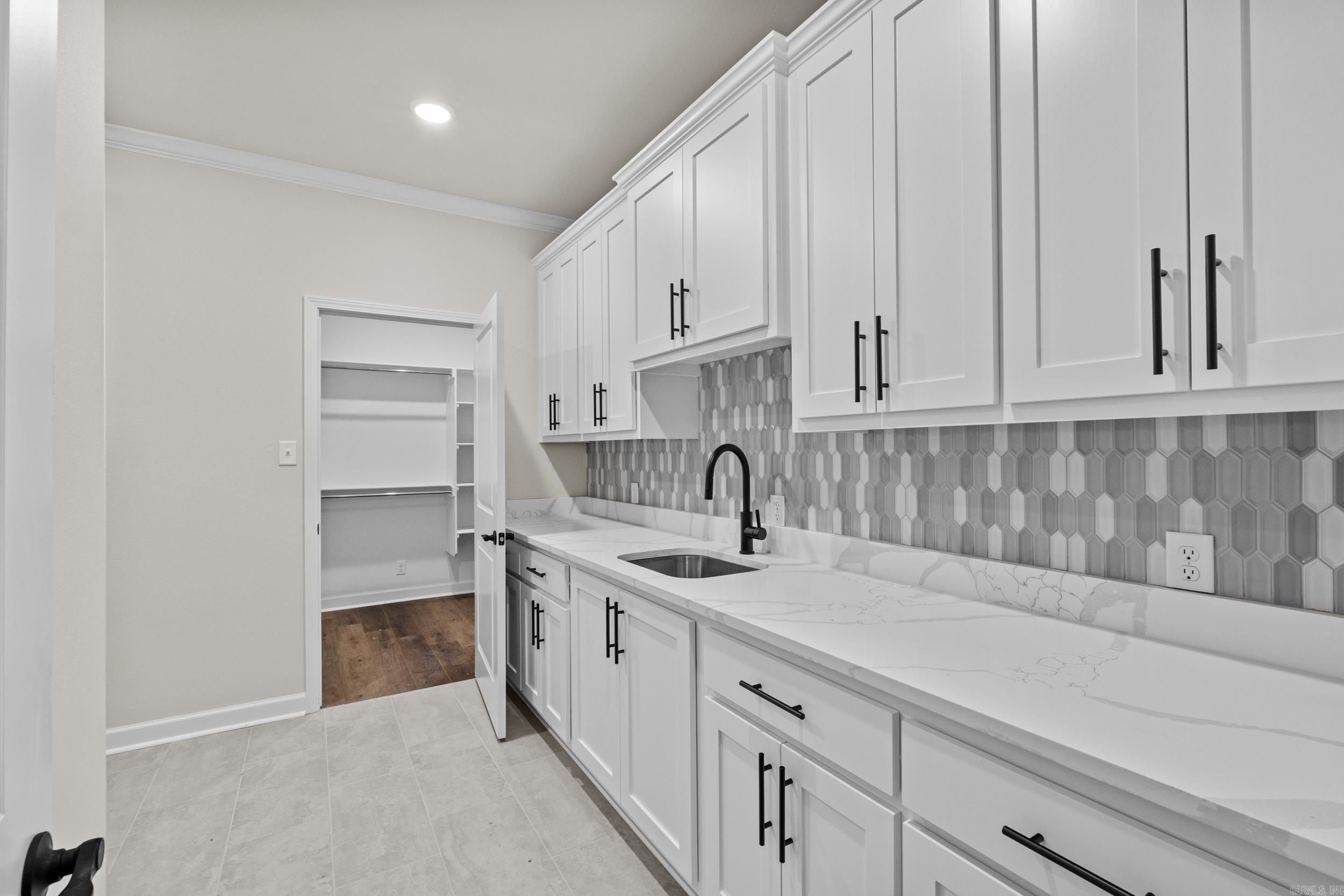 7216 Stonehenge Drive. Sherwood, AR 72120