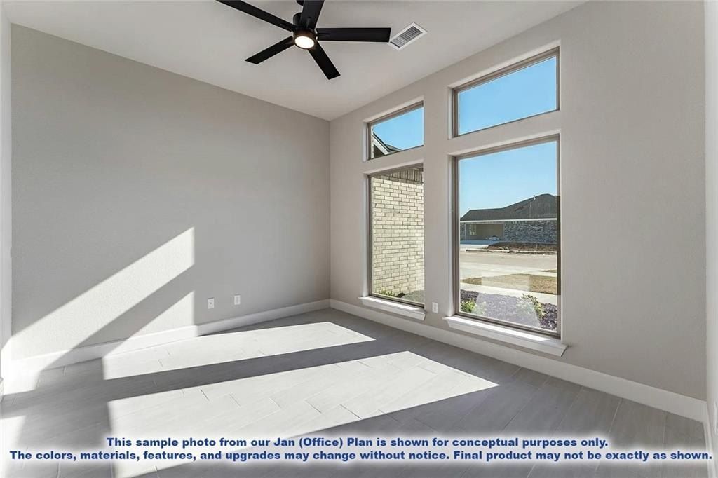 1009 Marquis  Ave. Lowell, AR 72745