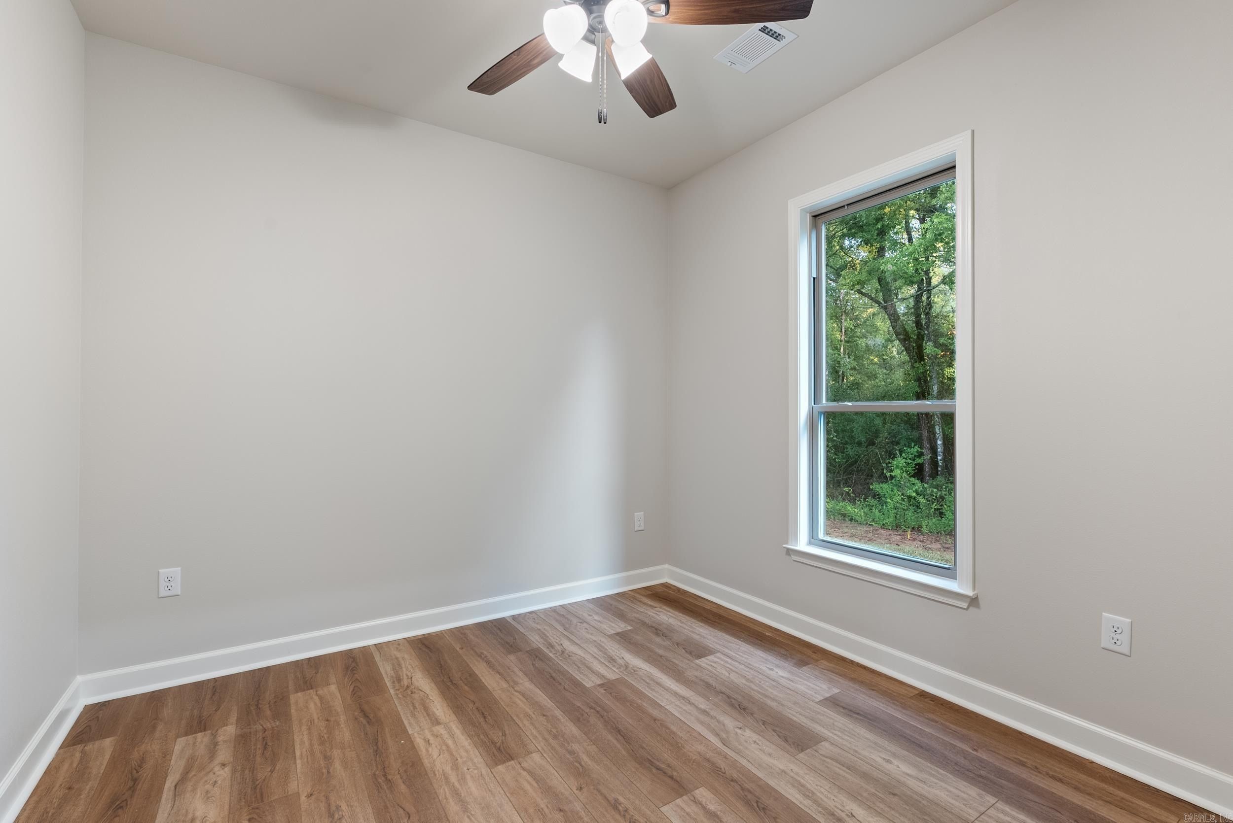 25 Mountain Grove Road. Greenbrier, AR 72058