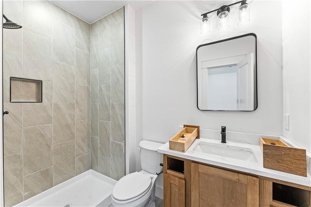 35 Wishaw  Dr. Bella Vista, AR 72715