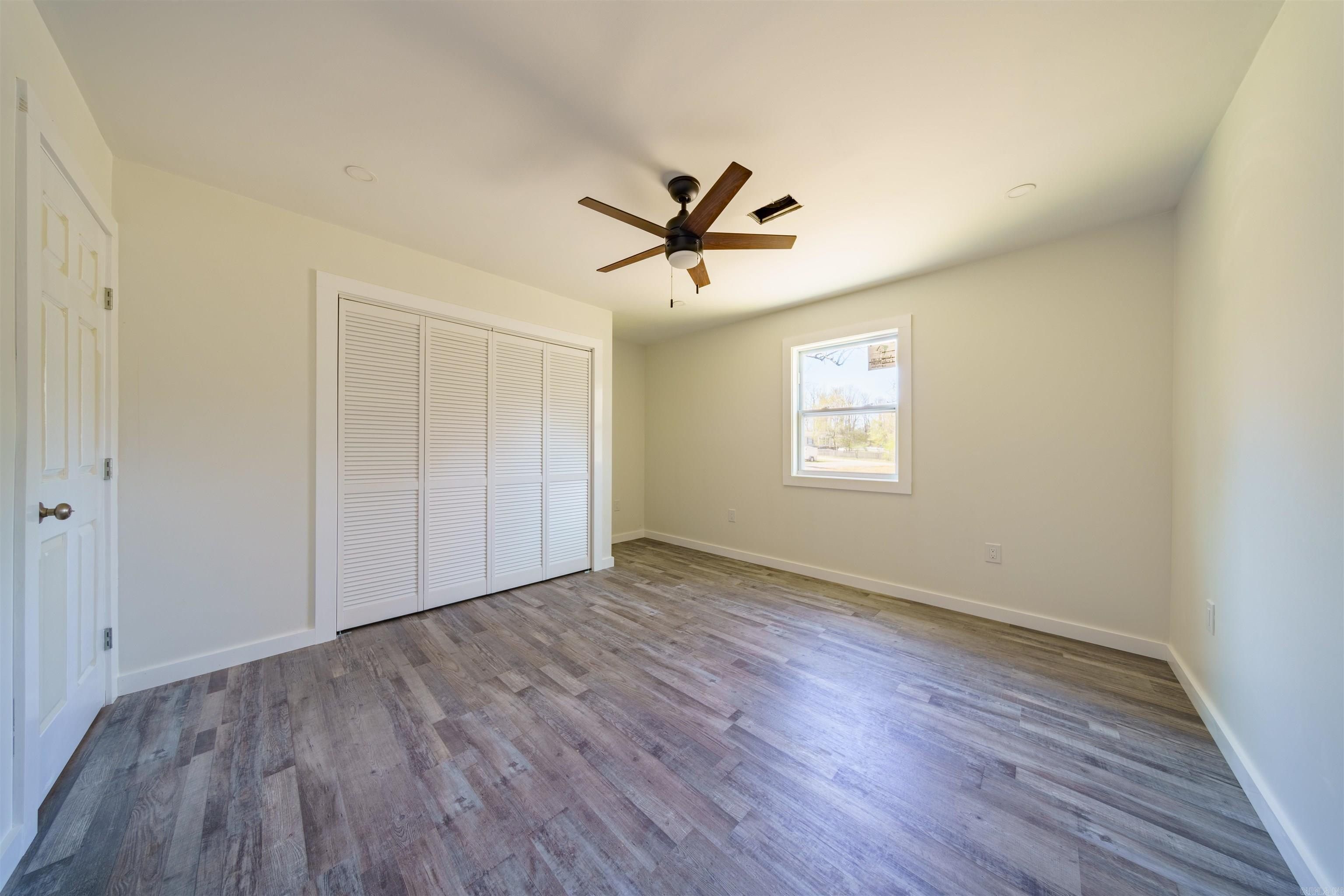 31 Redneck Ln. Pleasant Plains, AR 72568