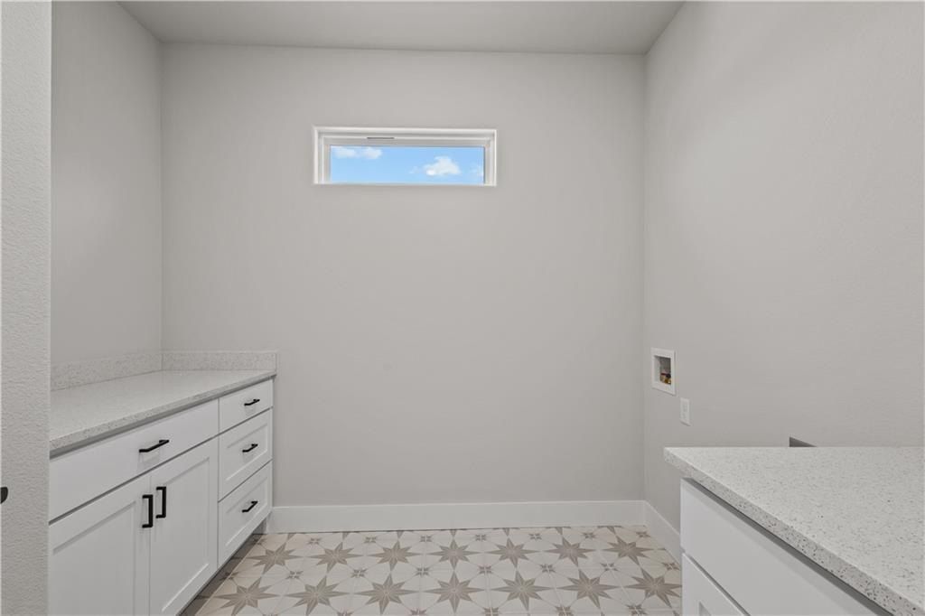 4533  W Huron  Loop. Fayetteville, AR 72704