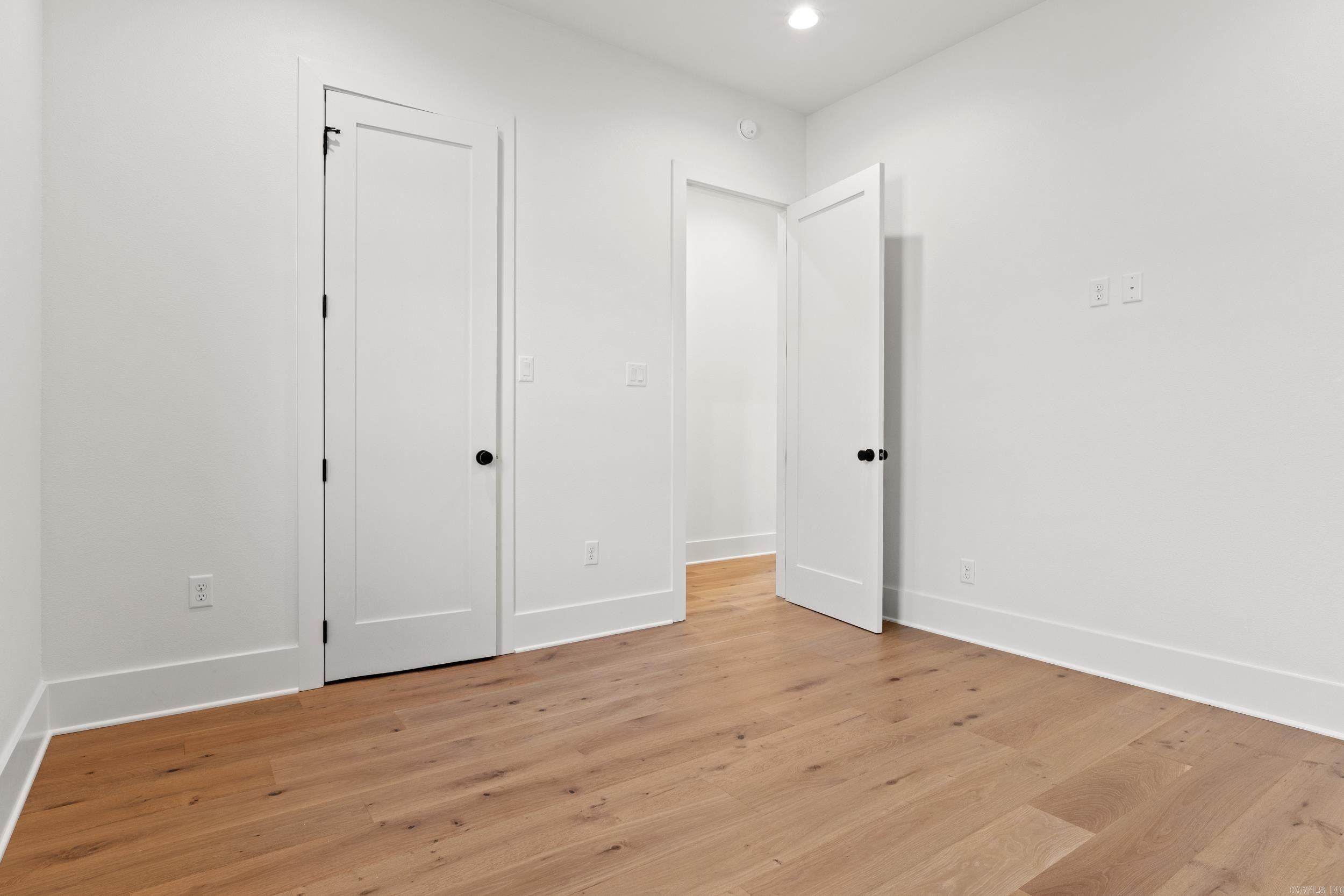 1600 Dolphin. Conway, AR 72034