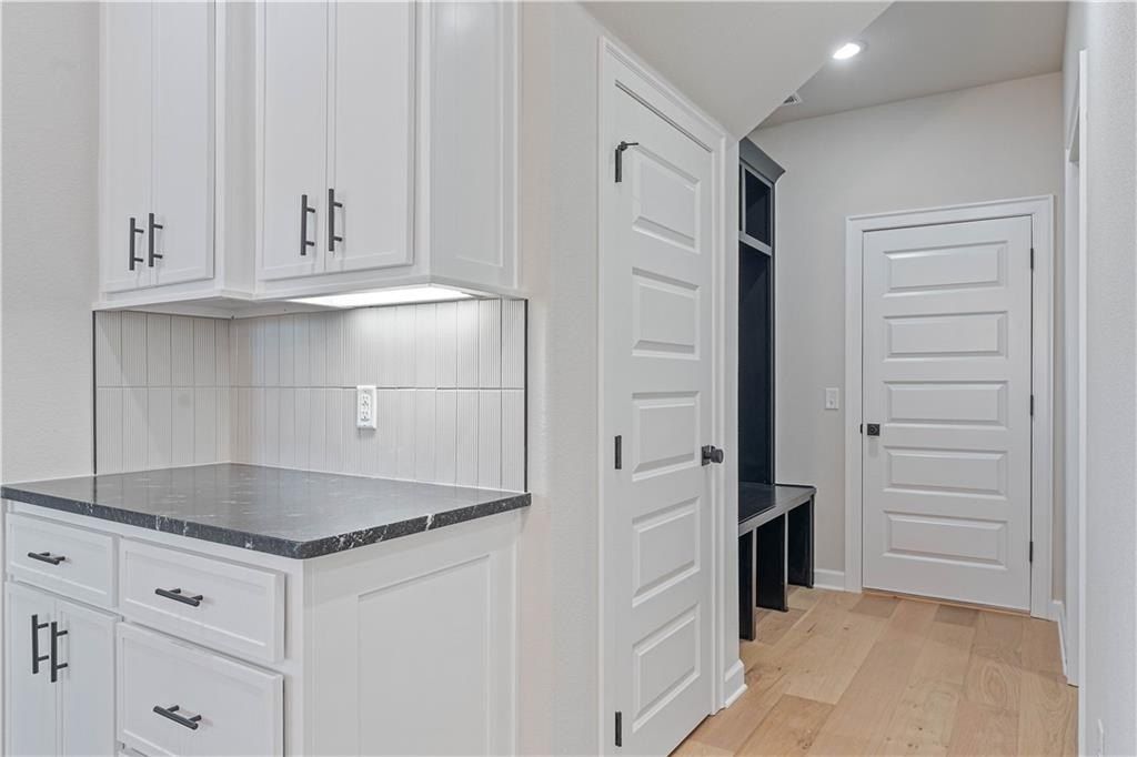 1506 Lookout  Ln. Cave Springs, AR 72718