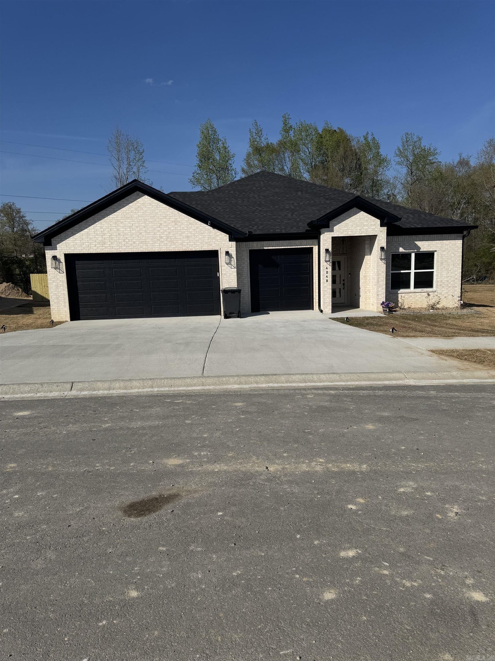 4048 Marshall Way. Alexander, AR 72002