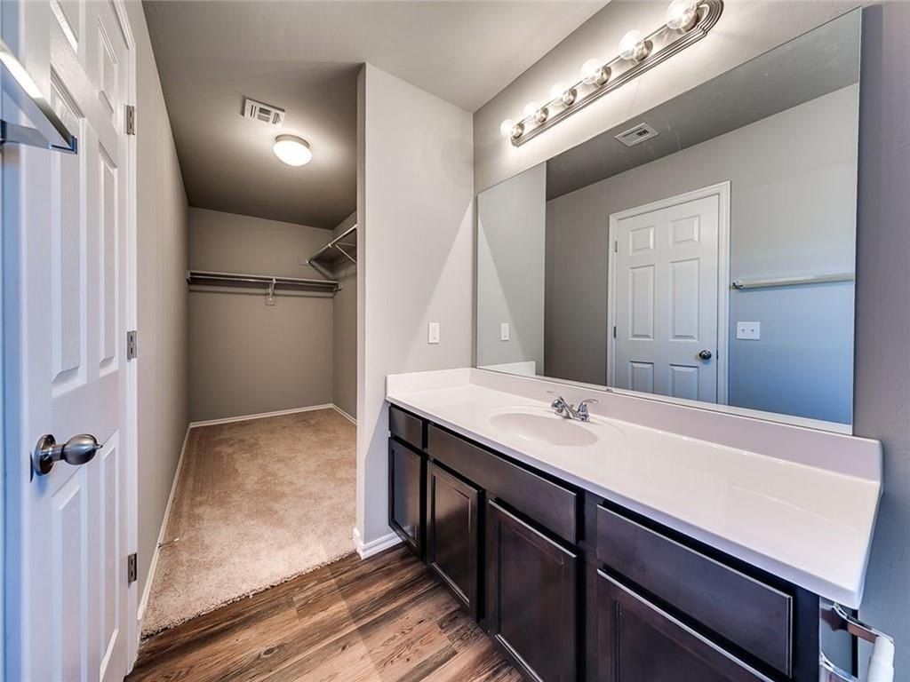 208 Whitten  Ave. Gentry, AR 72734