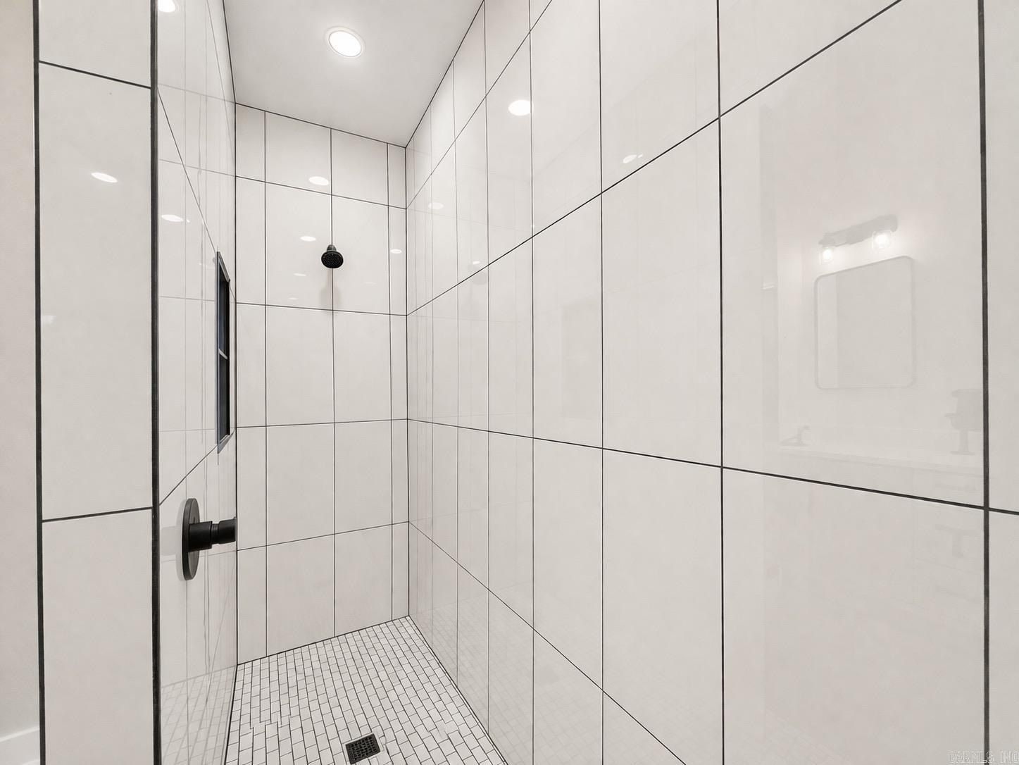 1209 E Carmichael Road. Cabot, AR 72023