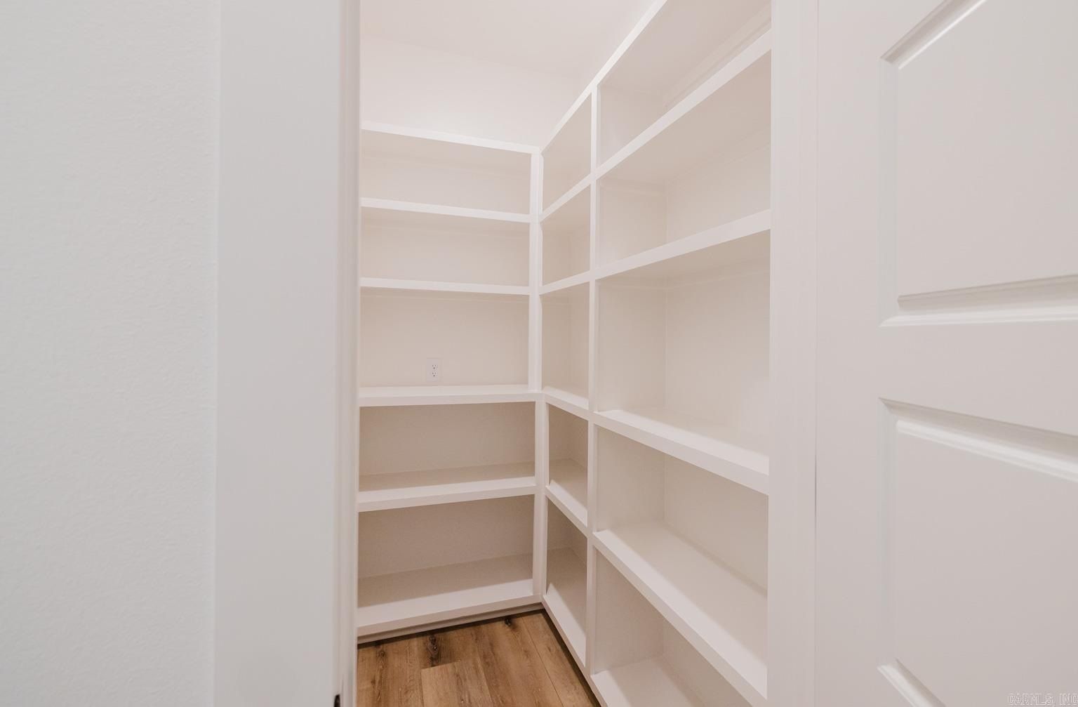 7017 Cold Creek Drive. Alexander, AR 72002