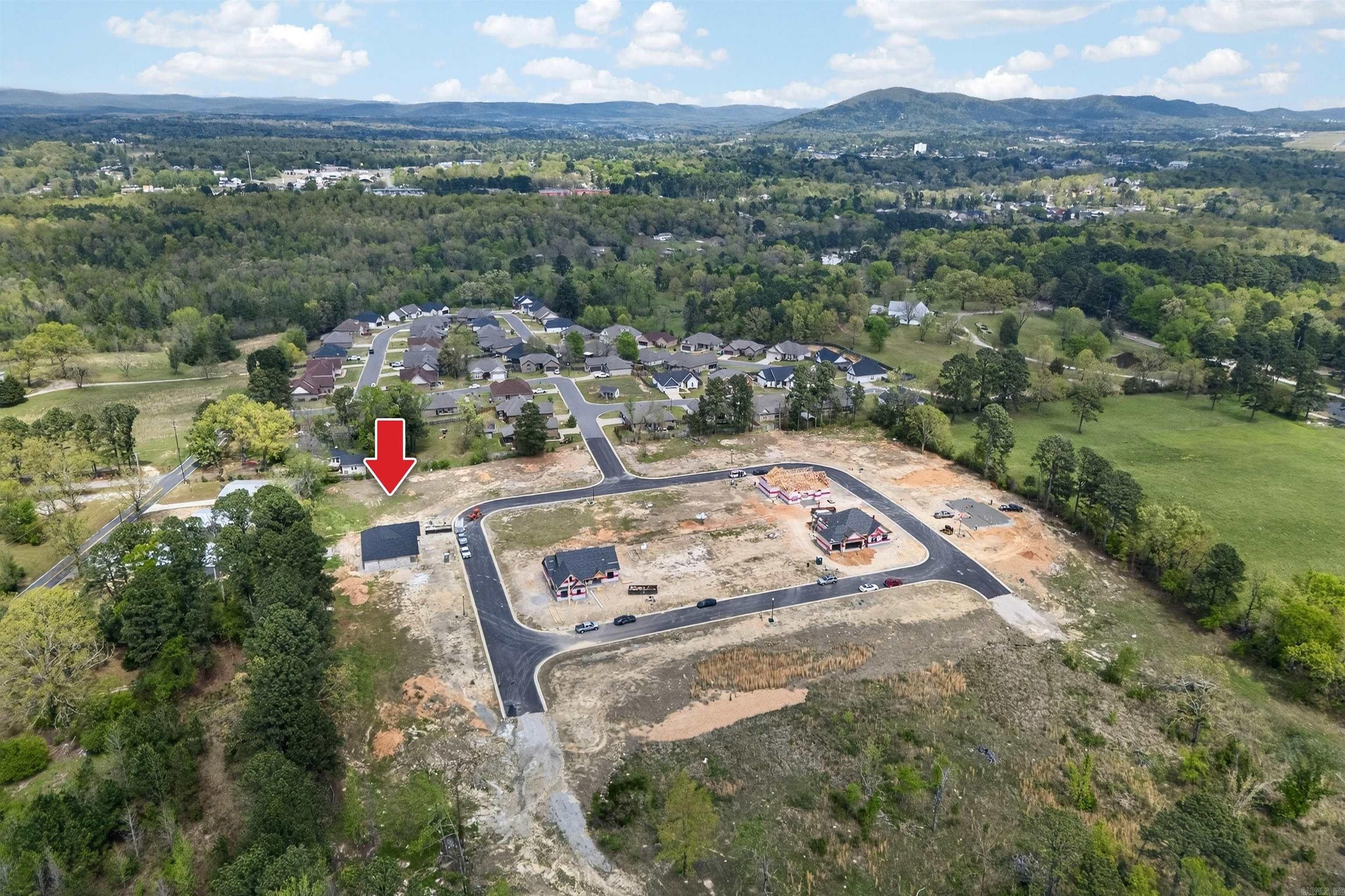 118 Riverstone Loop. Hot Springs, AR 71913