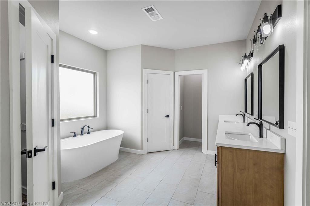 508 Waggoner Ln. Barling, AR 72923