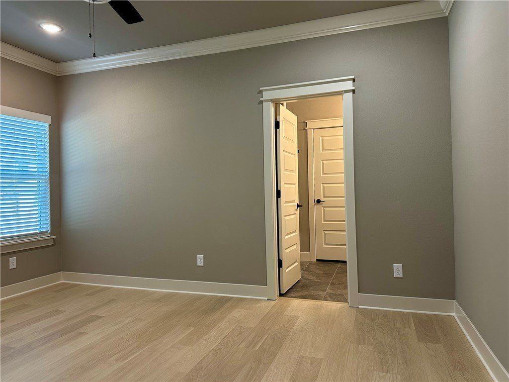 58 Strichen Drive. Bella Vista, AR 72715