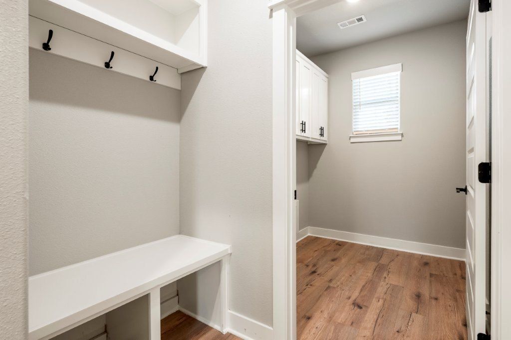 13 Kirkcolm Drive. Bella Vista, AR 72715