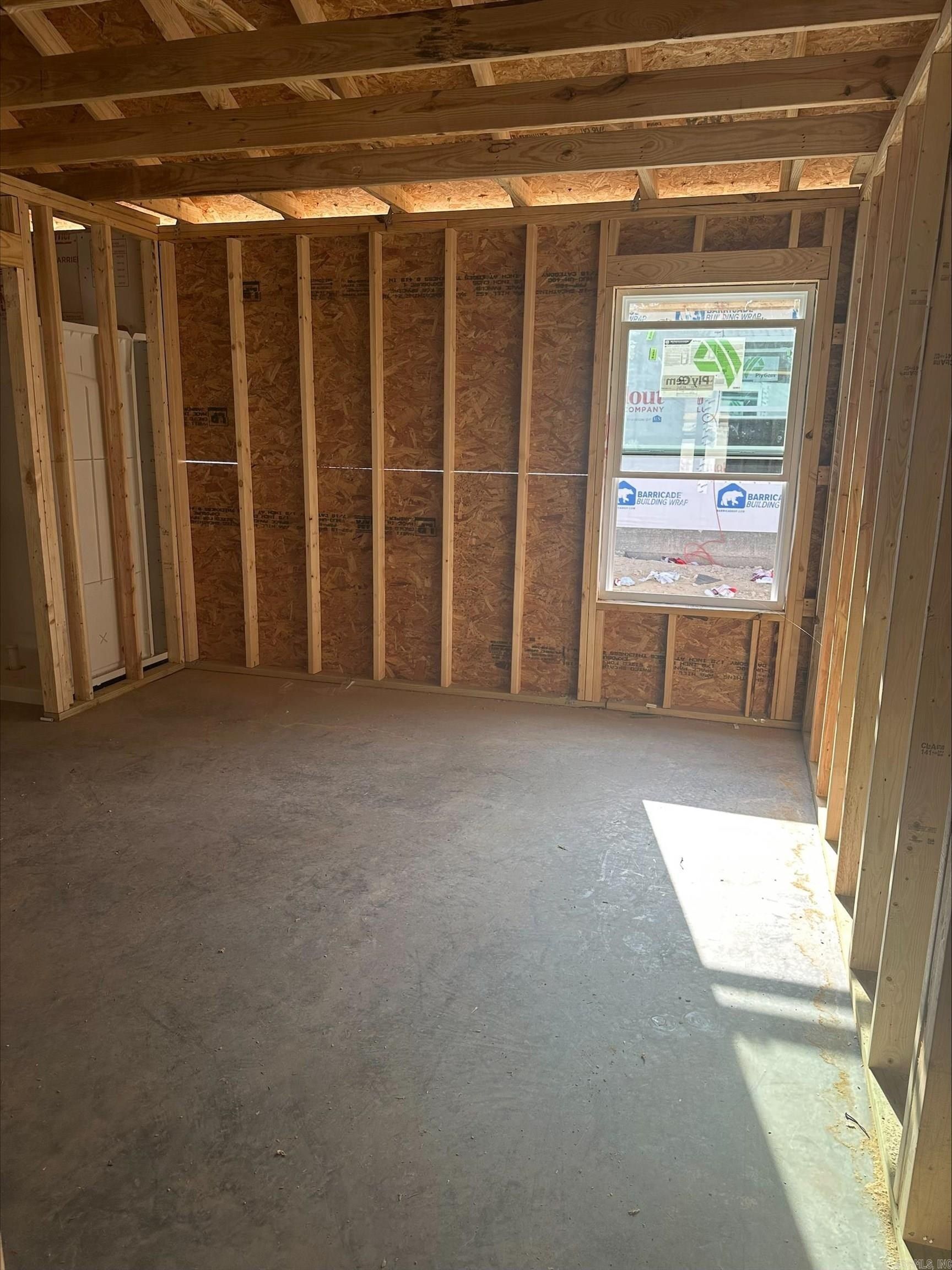 2373 Sam Tillery Drive. Alexander, AR 72002