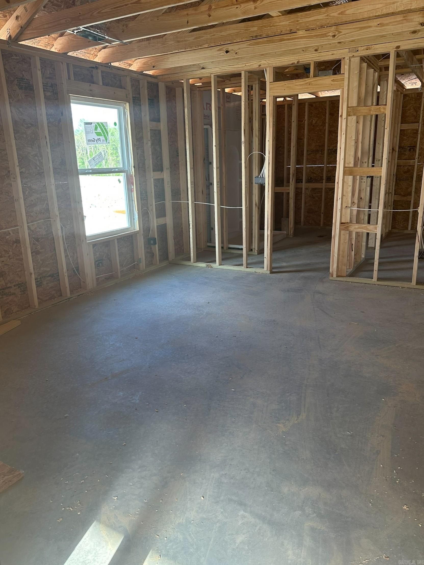 2380 Sam Tillery Drive. Alexander, AR 72002