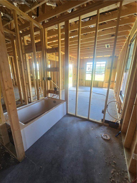 14137 Cayenne Circle. Siloam Springs, AR 72761