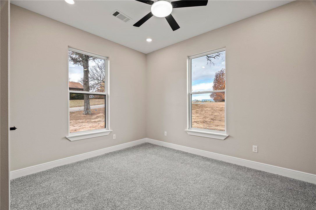 1500 Lovers Lane. Van Buren, AR 72956