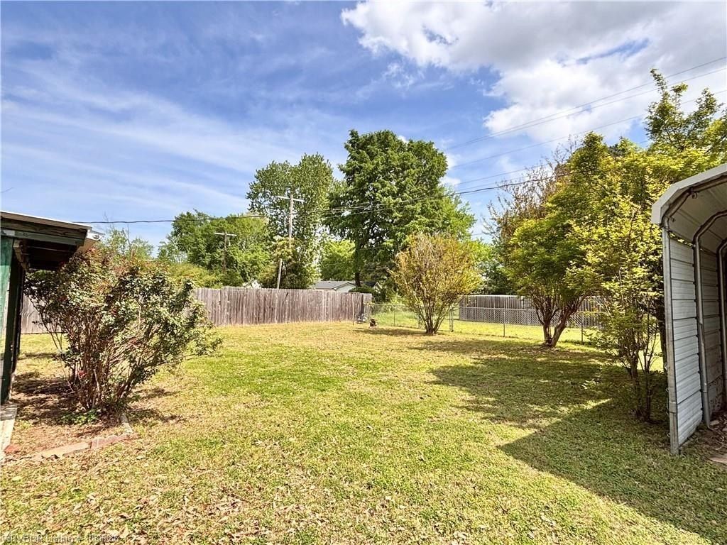 8223 Colony Ln. Fort Smith, AR 72908