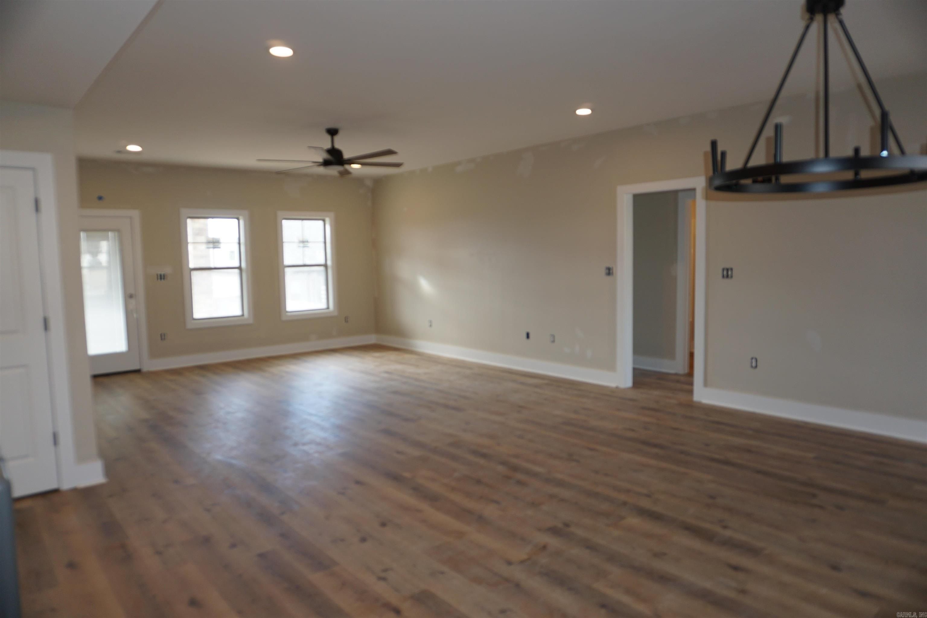 1061 Mark Cir. Jonesboro, AR 72404