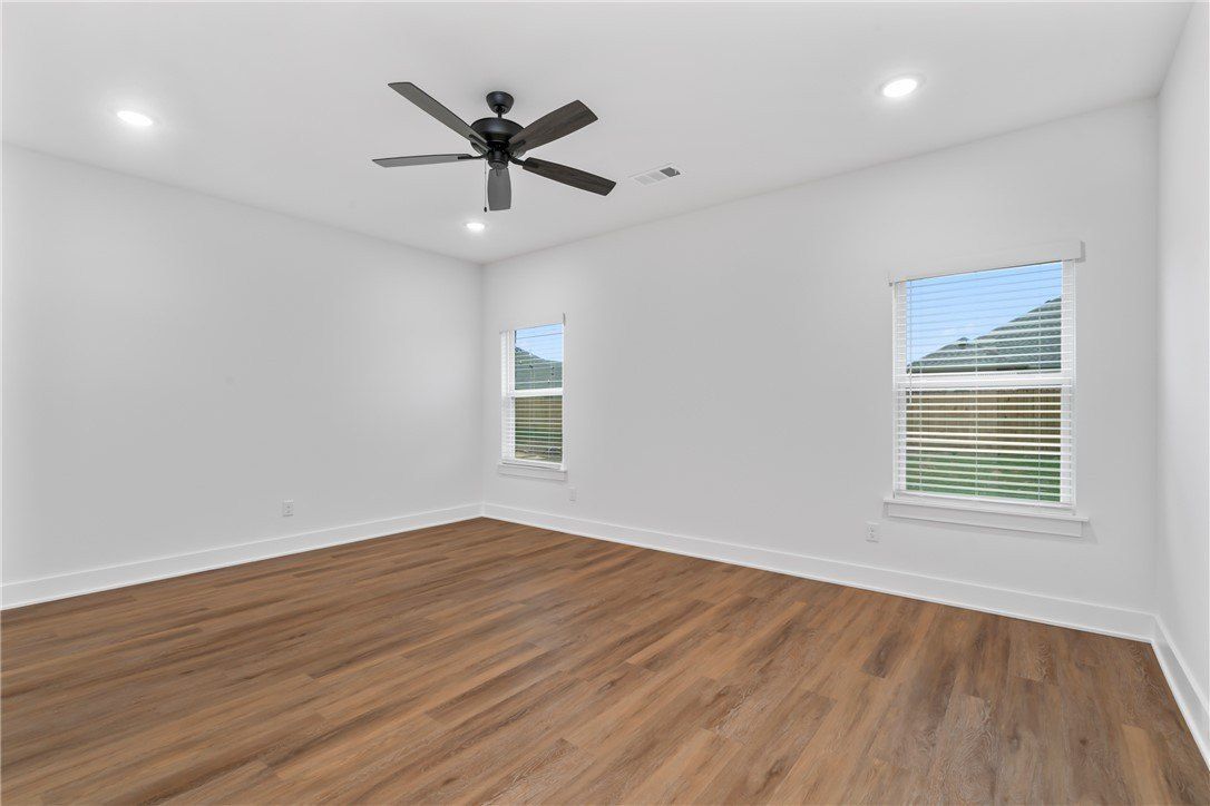 156 N Panther Avenue. Farmington, AR 72730