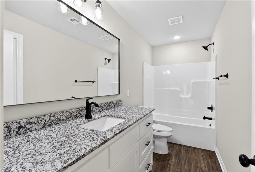 405 Stoneledge. Lavaca, AR 72941