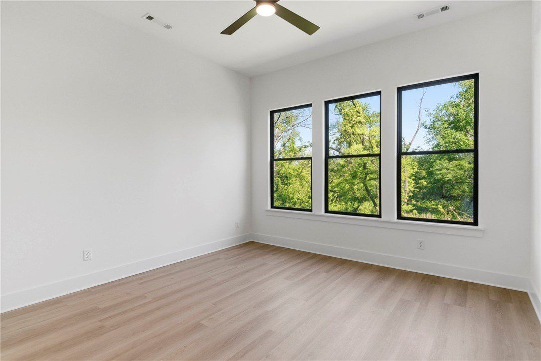 227 Ne H Street. Bentonville, AR 72712