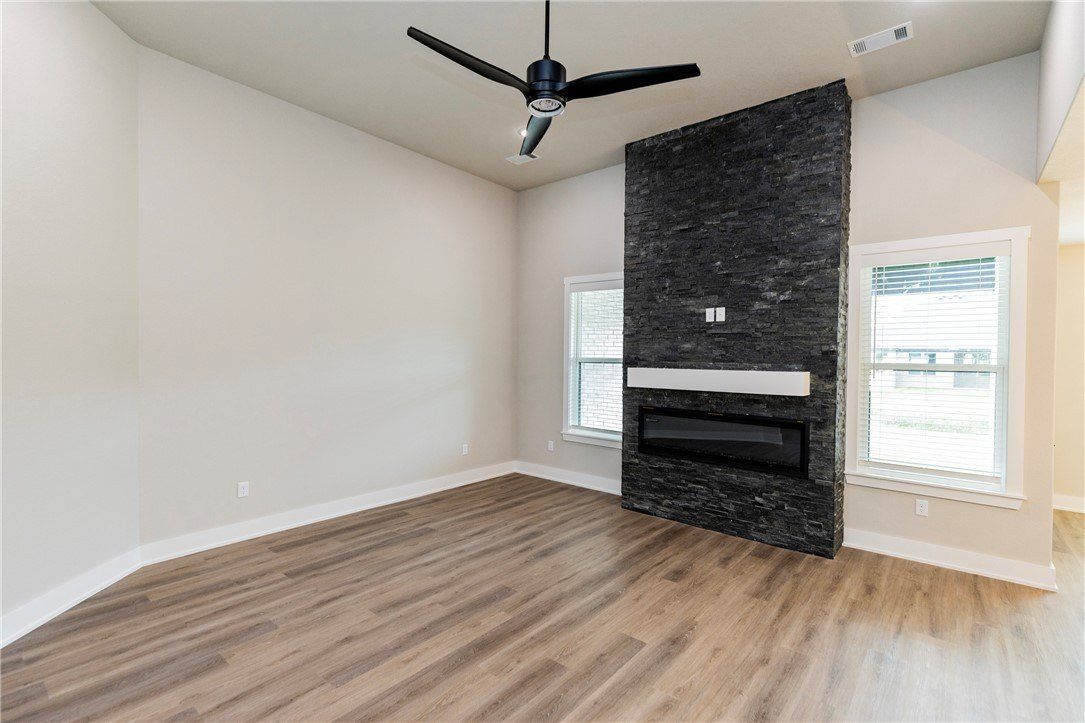 2107 N Chanae Street. Siloam Springs, AR 72761